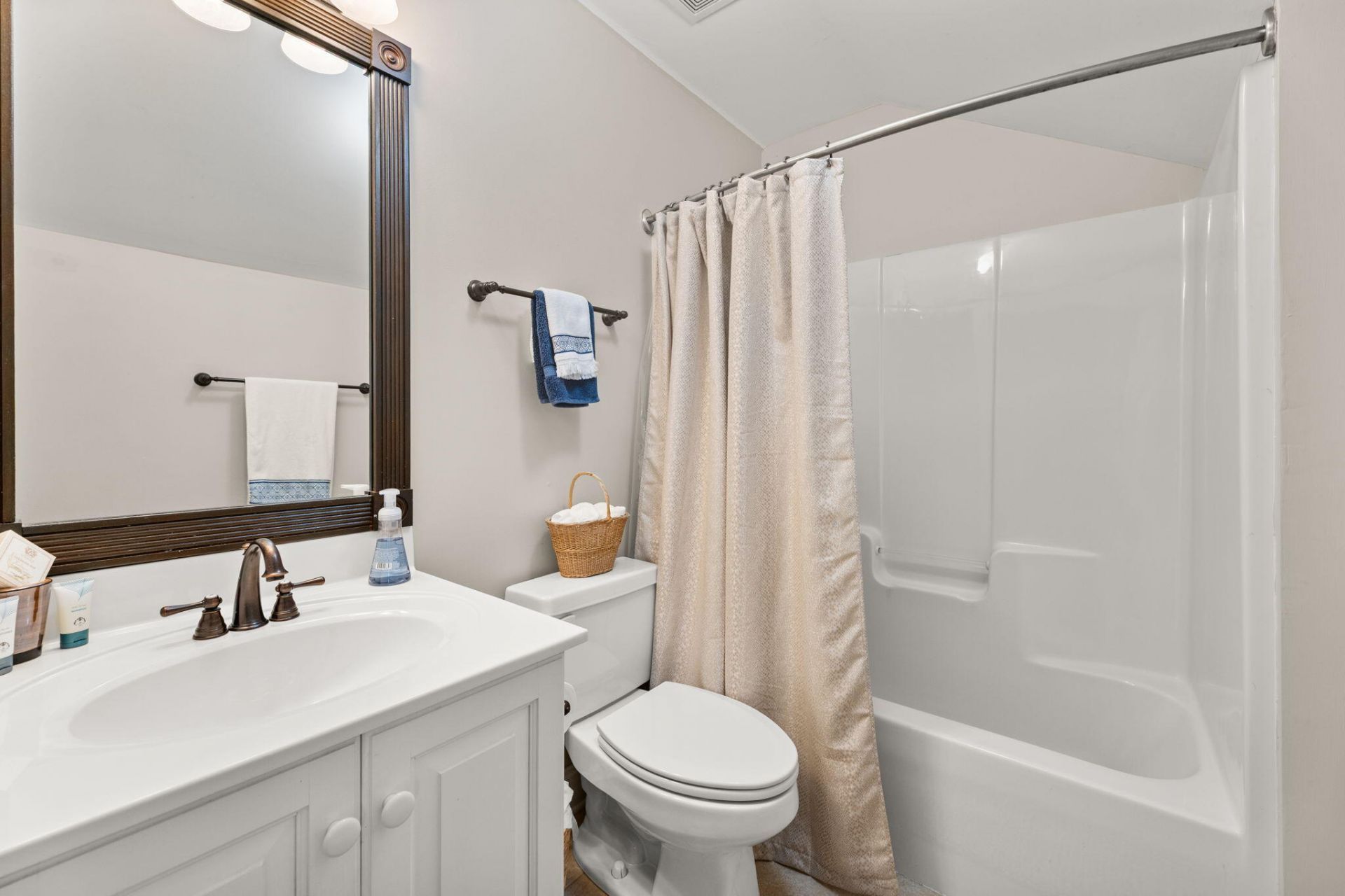 8574 Refuge Point Circle Photo 30