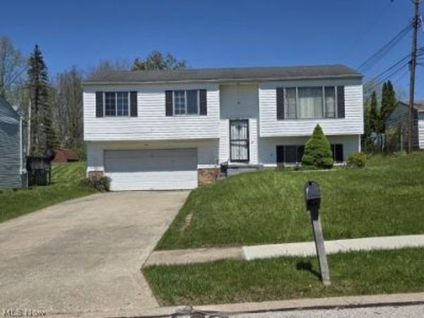 25849 Buckthorn Road , Bedford Heights, OH 44146