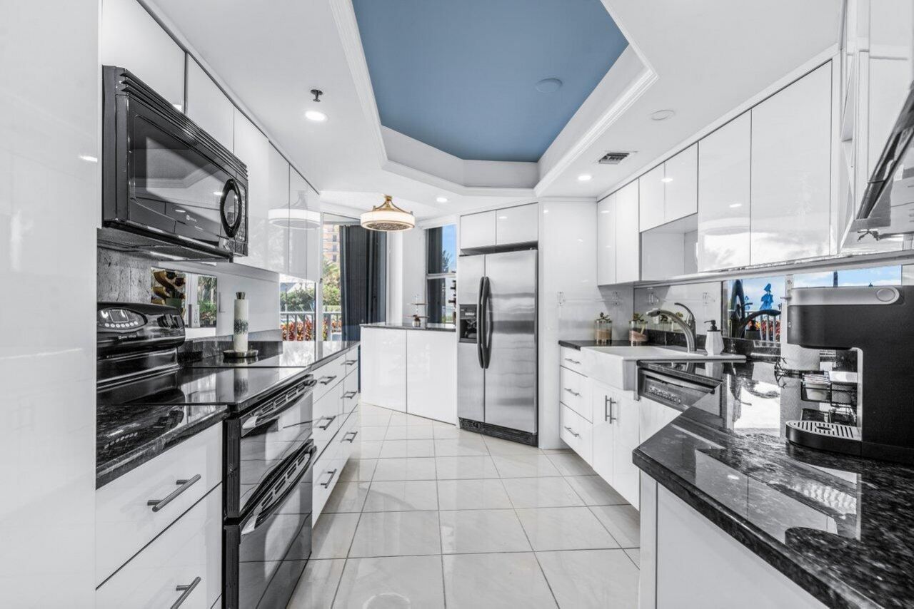 5200 N Ocean Drive, Unit 102, Riviera Beach, FL 33404 Photo