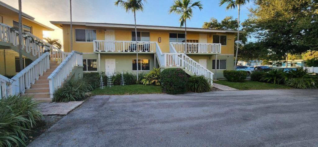 242 NE 12th Street, Unit 2, Delray Beach, FL 33444 Photo