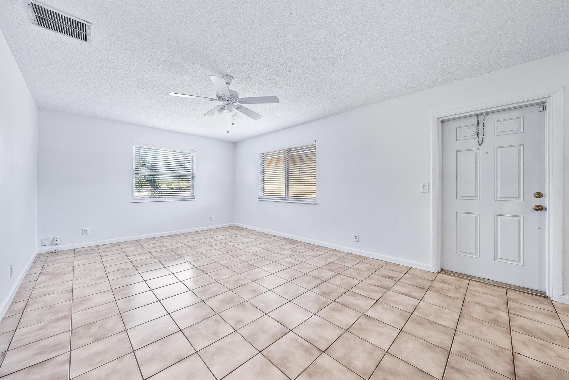 242 NE 12th Street, Unit 2, Delray Beach, FL 33444 Photo