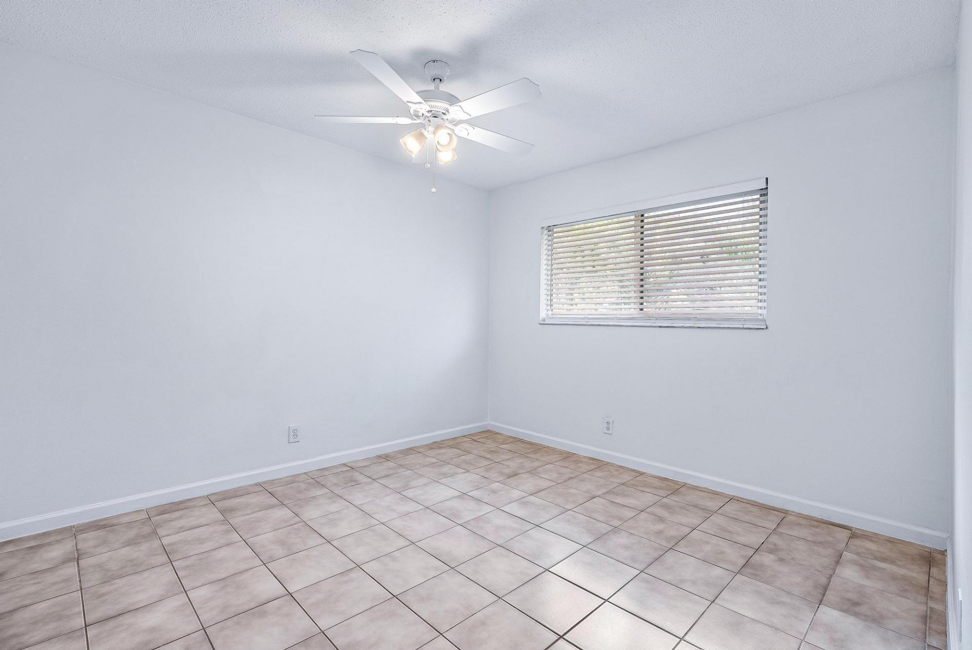 242 NE 12th Street, Unit 2, Delray Beach, FL 33444 Photo