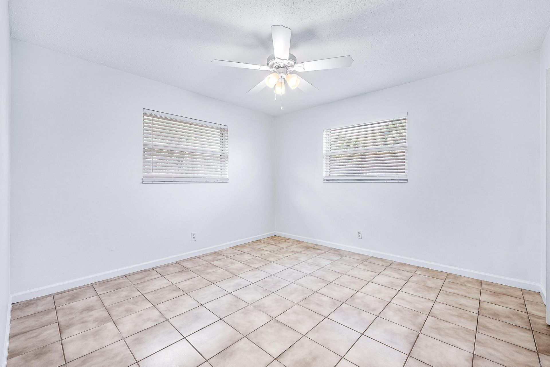 242 NE 12th Street, Unit 2, Delray Beach, FL 33444 Photo