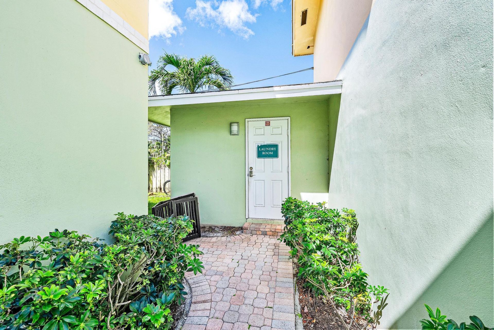 242 NE 12th Street, Unit 2, Delray Beach, FL 33444 Photo