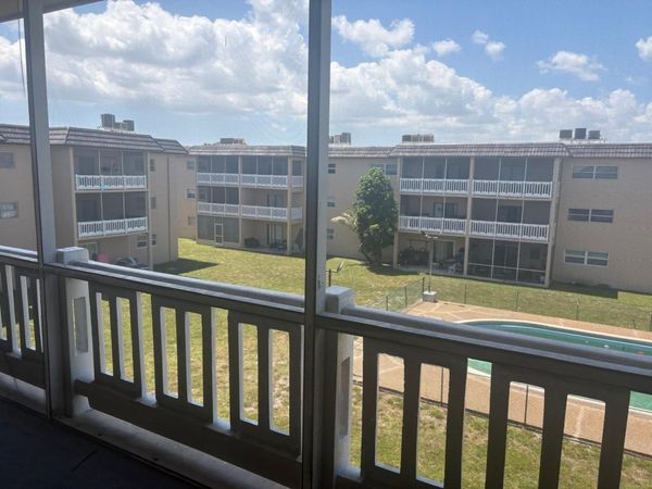 5861 NW 16th Place, Unit 307, Sunrise, FL 33313