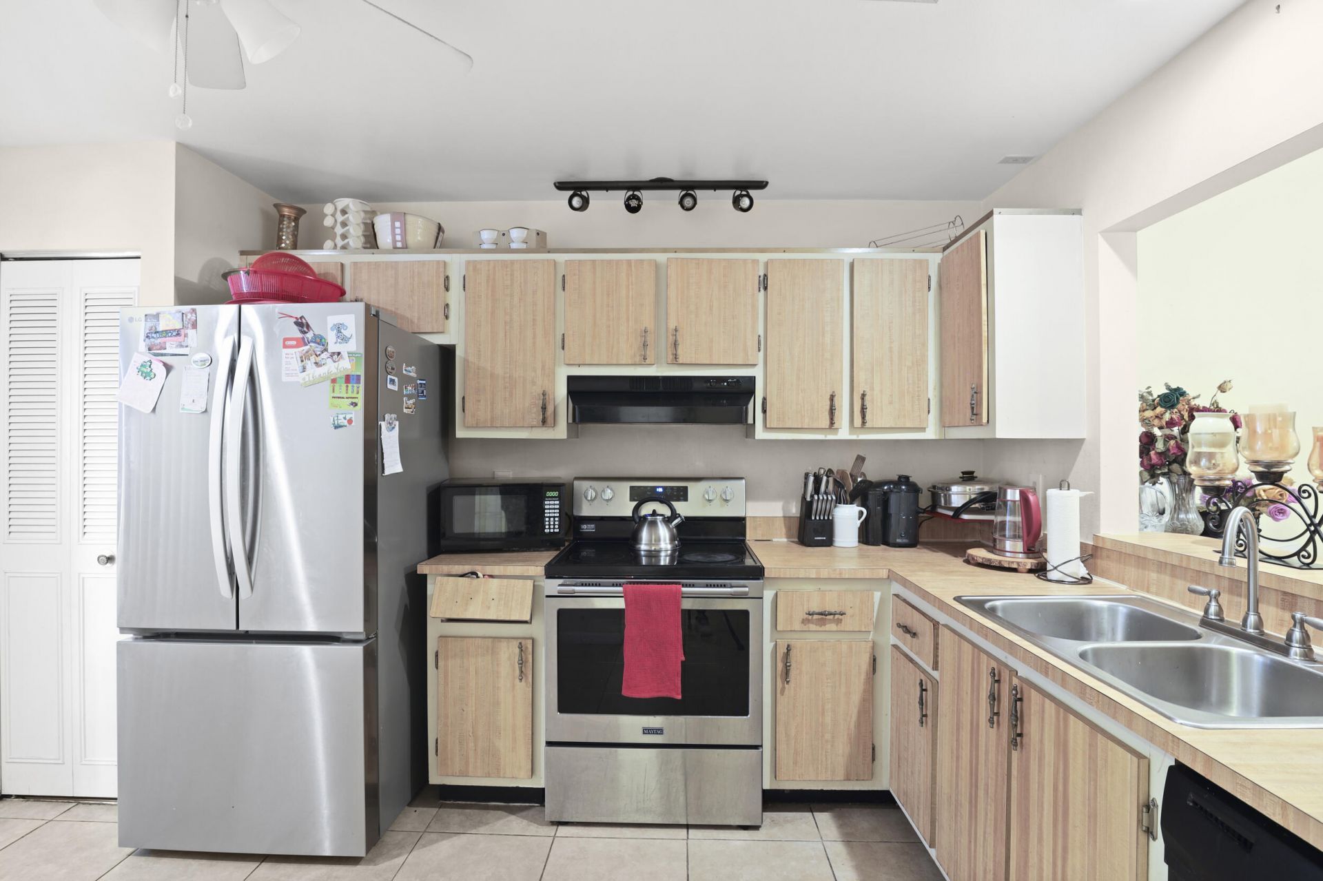 4235 Lucerne Villas Lane, Greenacres, FL 33467 Photo