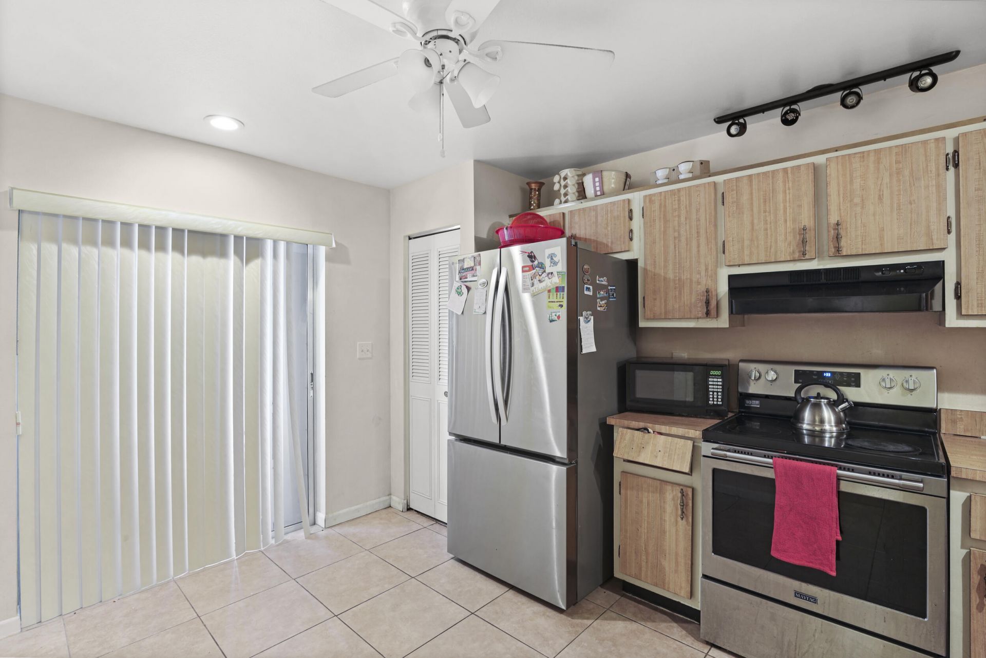 4235 Lucerne Villas Lane, Greenacres, FL 33467 Photo