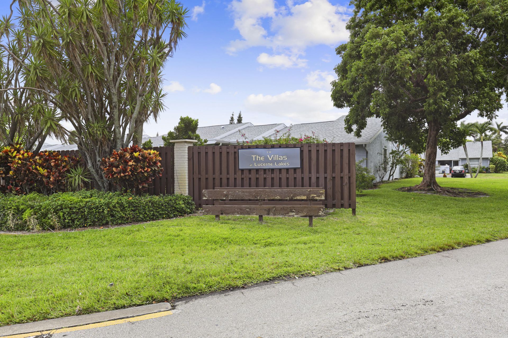 4235 Lucerne Villas Lane, Greenacres, FL 33467 Photo