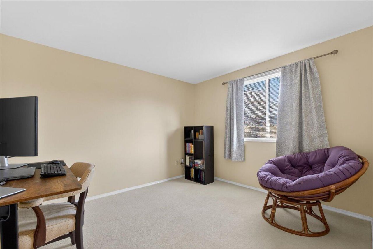 4950 Amberwood Lane Photo 21