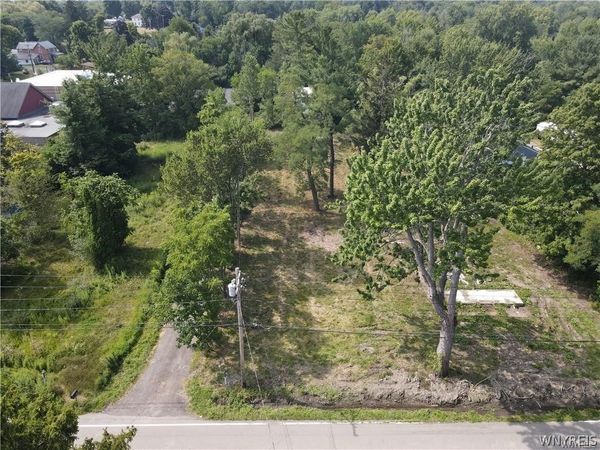 1993 S Creek Road, Derby, NY 14047