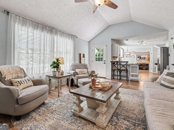 114 Eagle Glen Drive, Woodstock, GA 30189