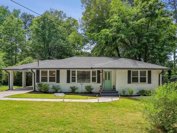 1879 Long Drive , Decatur, GA 30032