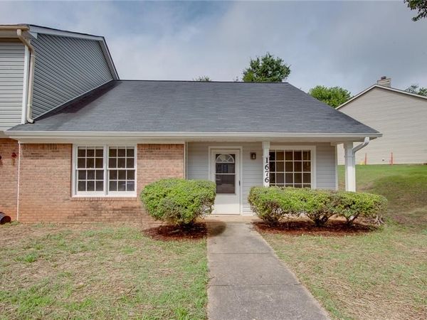 1676 Winchester Way SE, Conyers, GA 30013