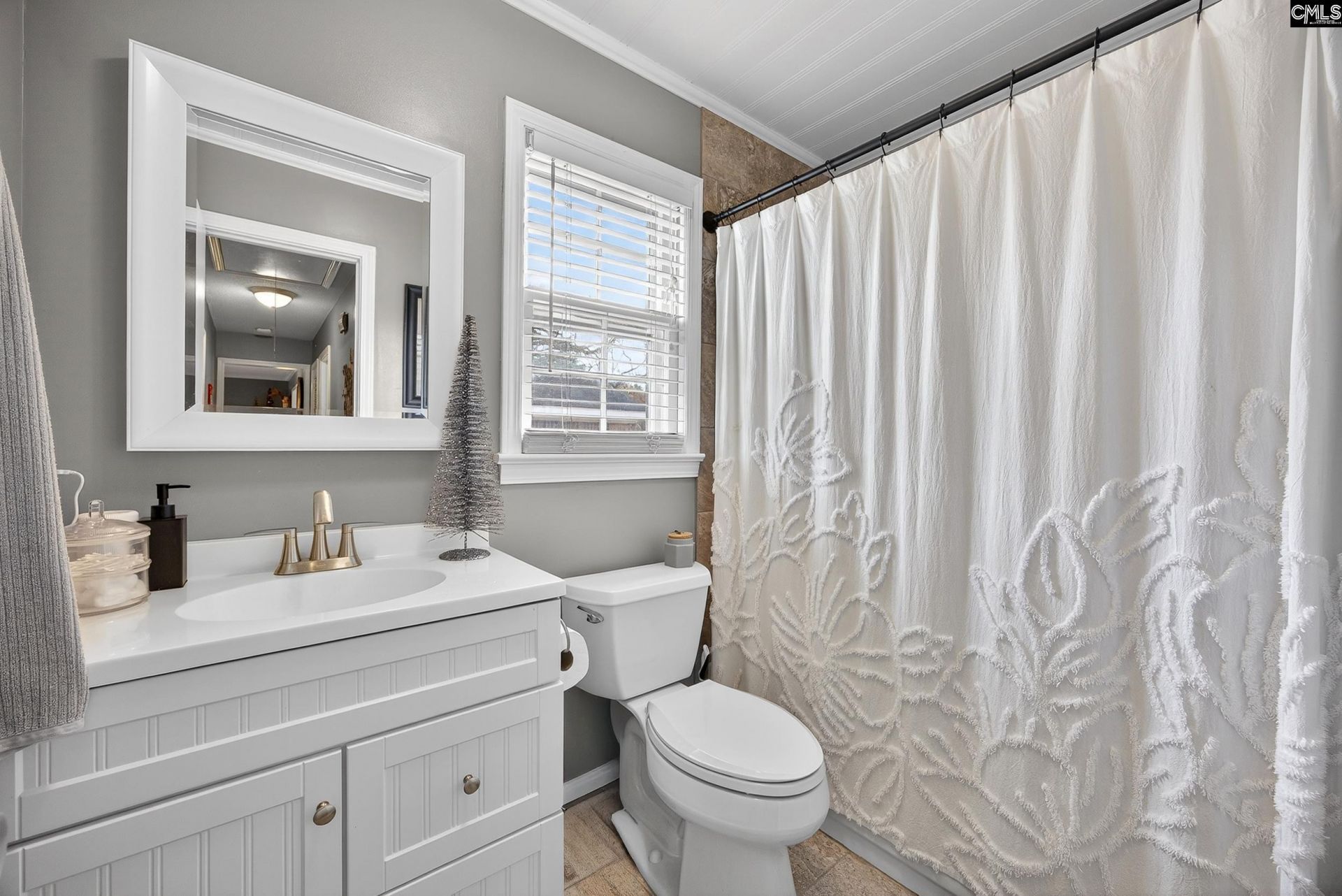 128 New Market Drive  Photo 16