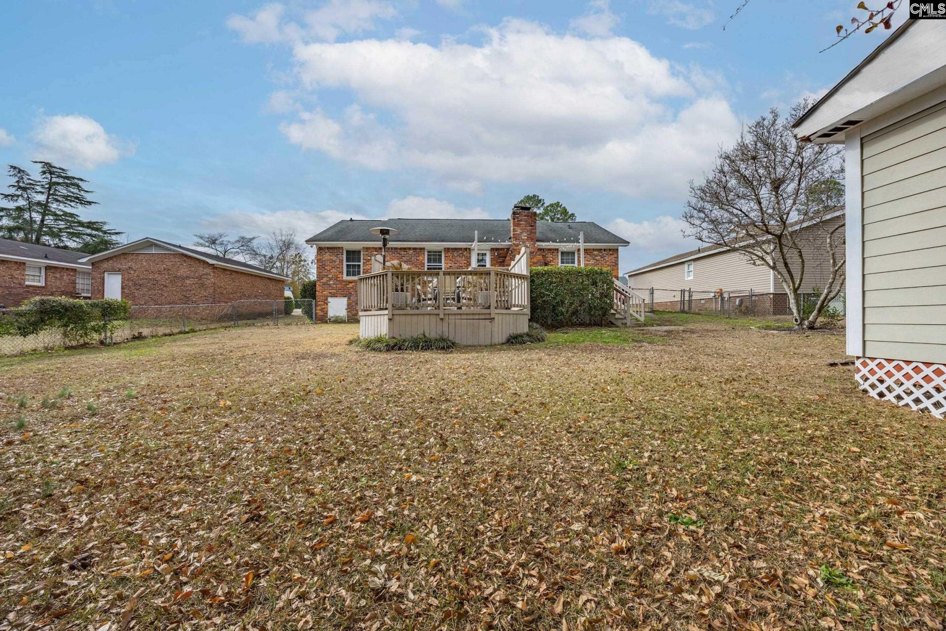 128 New Market Drive  Photo 19