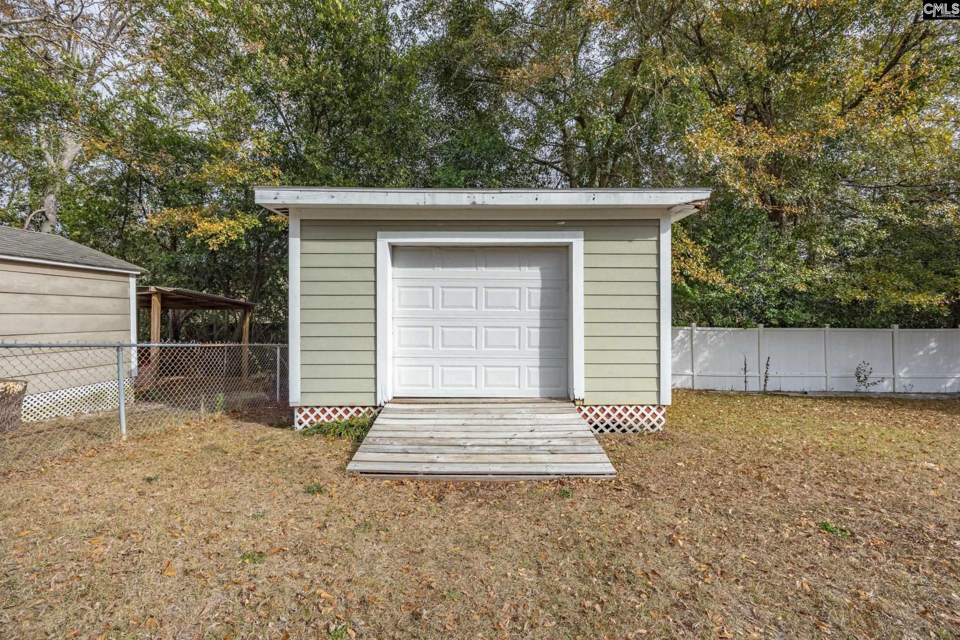 128 New Market Drive  Photo 20