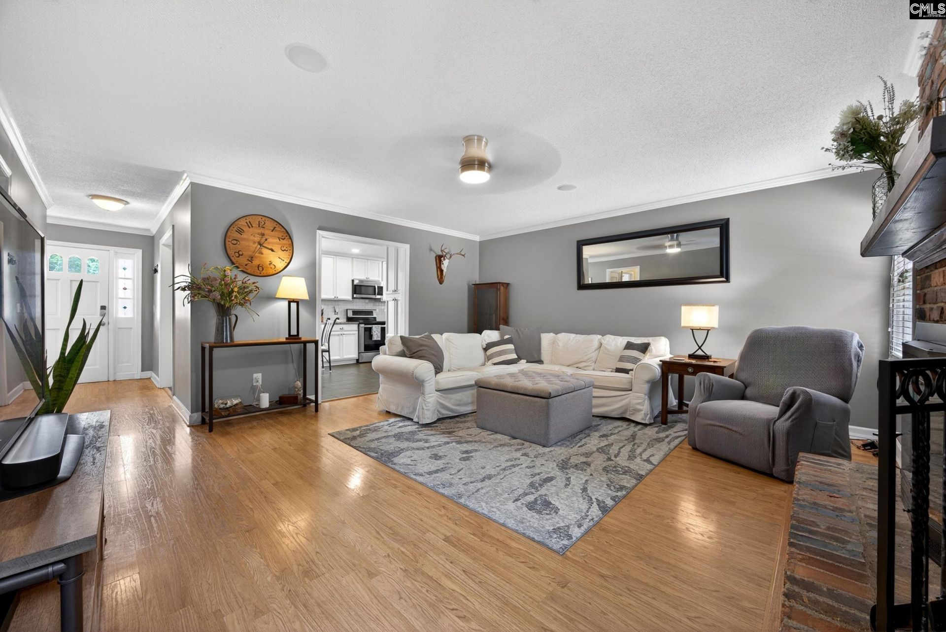 128 New Market Drive  Photo 8