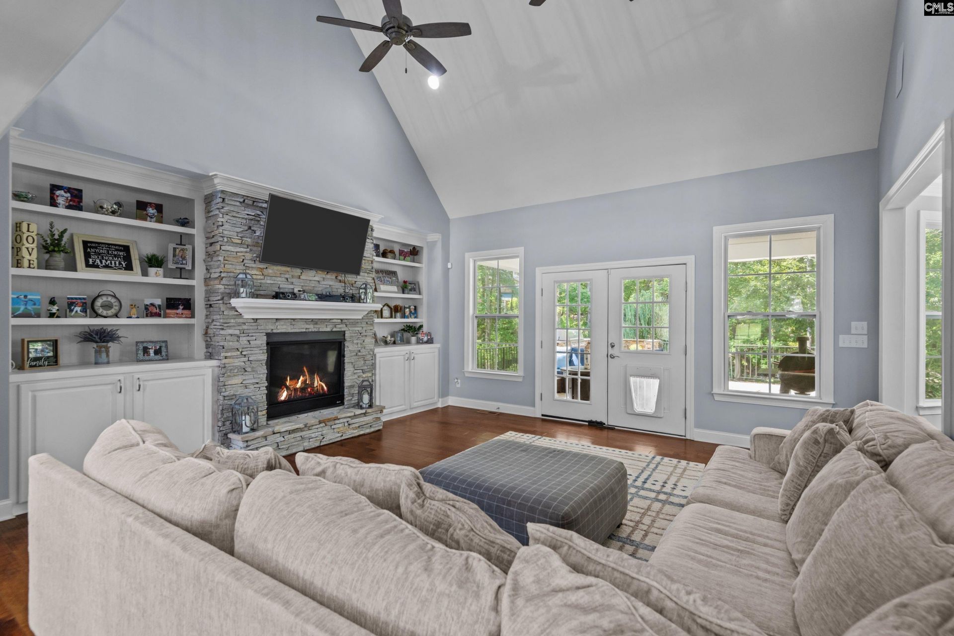 212 Kelsey Glen Drive  Photo 13