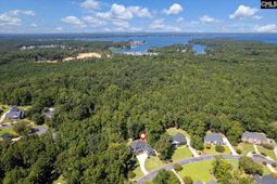 212 Kelsey Glen Drive  photo 4
