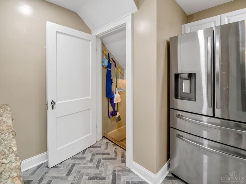 1423 Market Street, Cincinnati, OH 45215 Photo 32