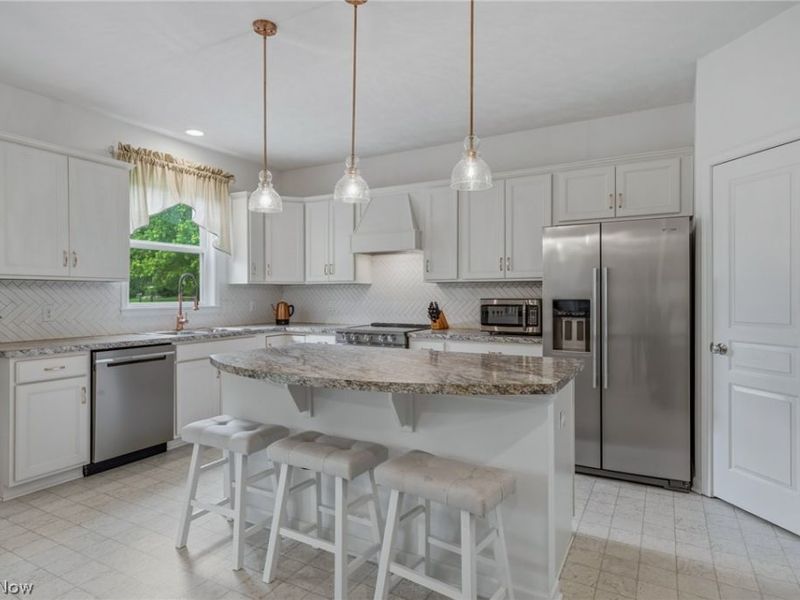183 Nottingham Way, Wadsworth, OH 44281 Photo 13