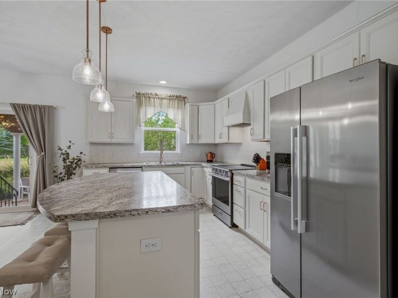 183 Nottingham Way, Wadsworth, OH 44281 Photo 14