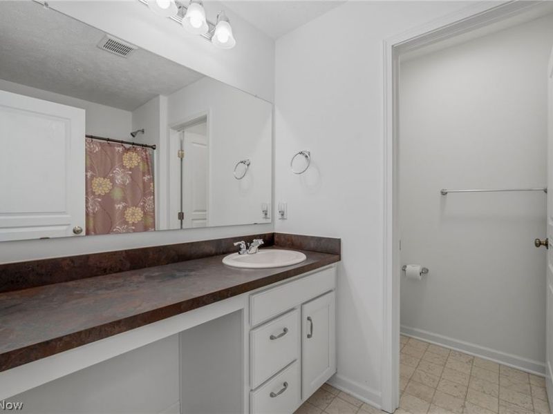 183 Nottingham Way, Wadsworth, OH 44281 Photo 26