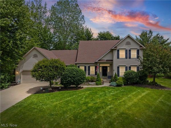 32194 Teasel Court , Avon Lake, OH 44012