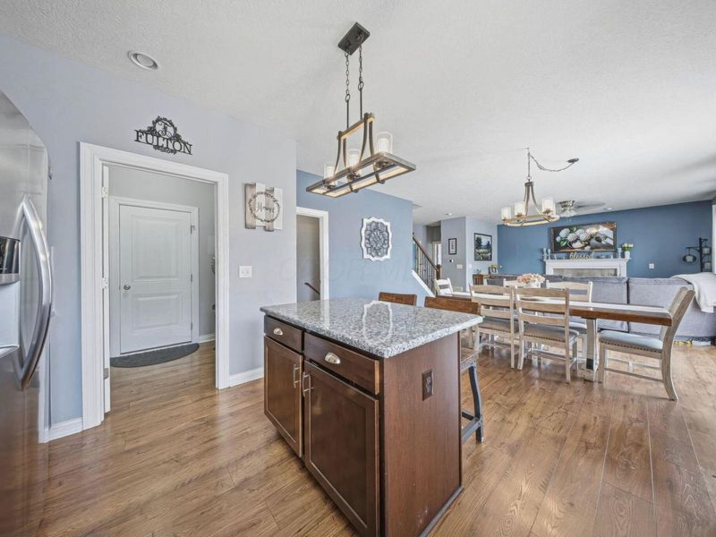 2100 Emmys Way, Columbus, OH 43228 Photo 20