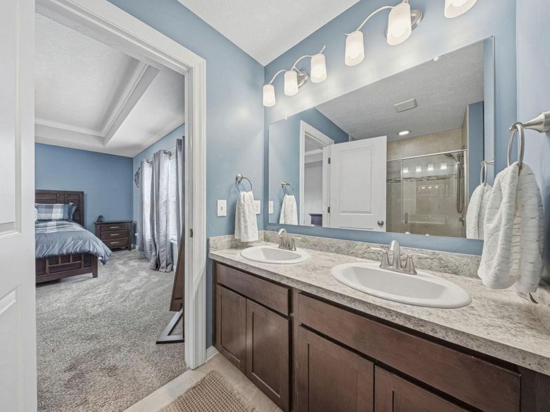 2100 Emmys Way, Columbus, OH 43228 Photo 27