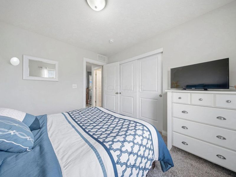 2100 Emmys Way, Columbus, OH 43228 Photo 30