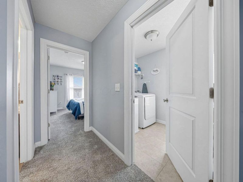 2100 Emmys Way, Columbus, OH 43228 Photo 37