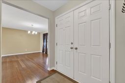 121 Three Wood Lane photo 4