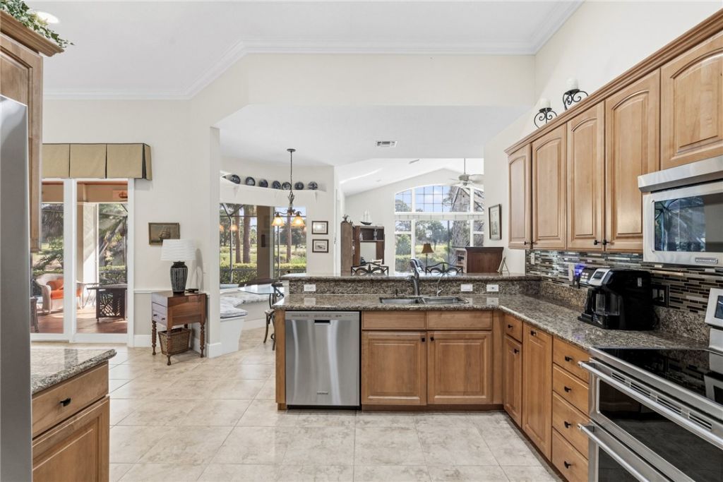 928 Carolina Circle Sw, Vero Beach, FL 32962 Photo