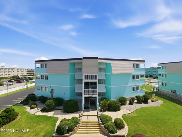301 E Commerce Way Road, Unit 206, Atlantic Beach, NC 28512
