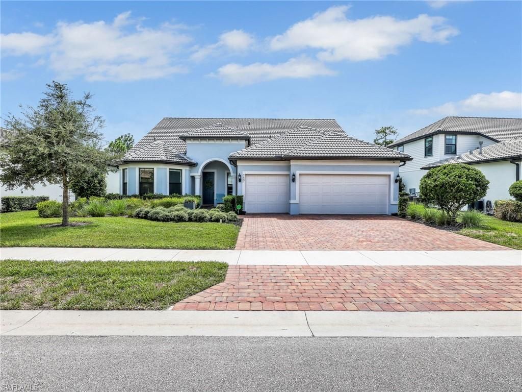 9487 Greyhawk Trl, Naples, FL 34120 Photo