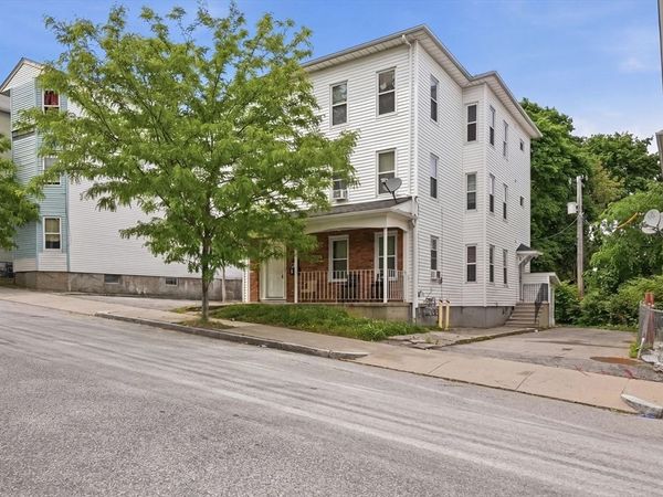 31 Aetna Street, Worcester, MA 01604