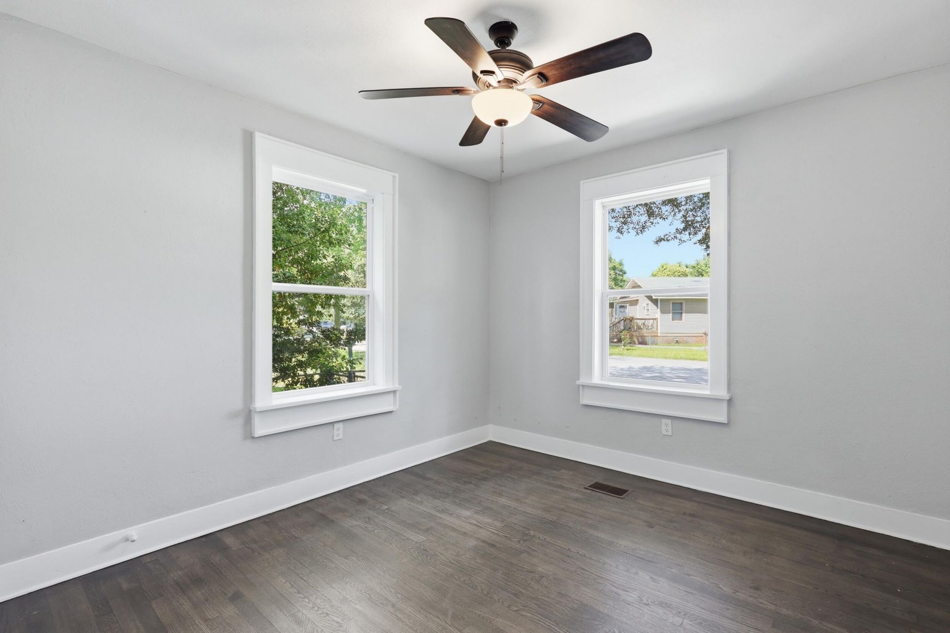 2916 Lexington Avenue Photo 15