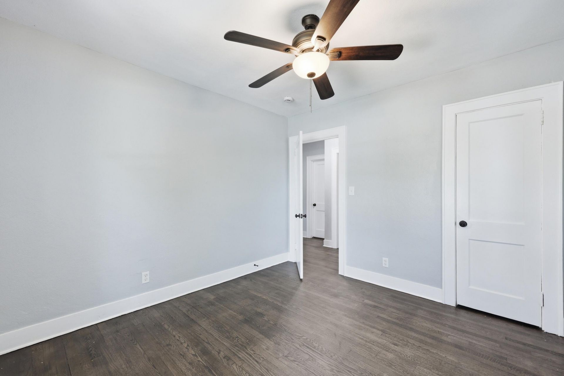 2916 Lexington Avenue Photo 16