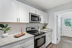 2916 Lexington Avenue photo 4