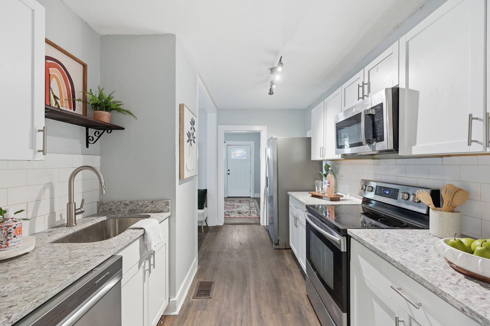 2916 Lexington Avenue Photo 6