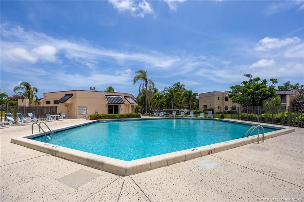2069 NE Collins Circle, Unit 7-50, Jensen Beach, FL 34957 Photo