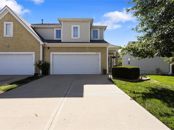 1321 N 158th Court, Basehor, KS 66007