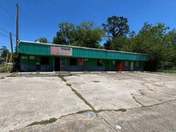 722 S Main Street S, Jennings, LA 70546