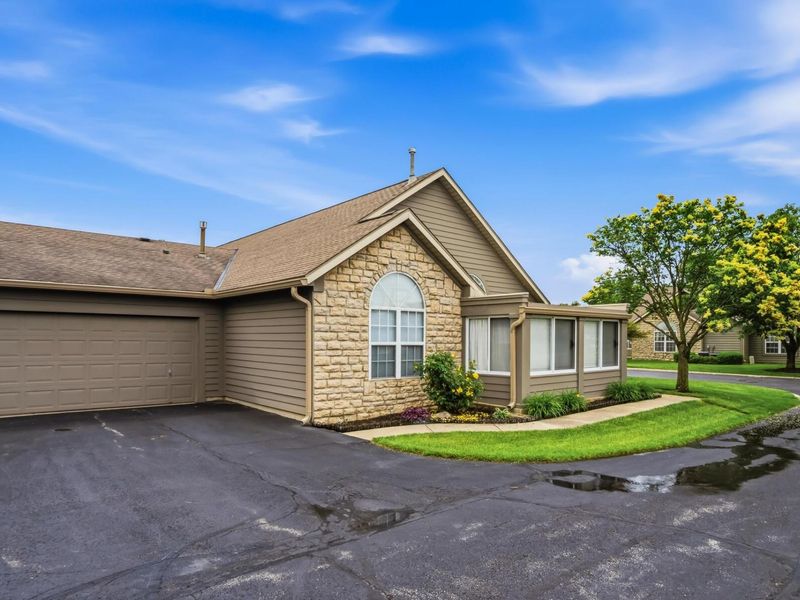 5607 E Links Boulevard , Unit 3, Hilliard, OH 43026 Photo 4