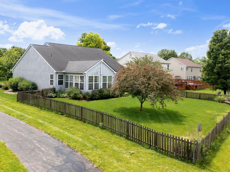 1010 Laketree Court W, Westerville, OH 43081 Photo 57