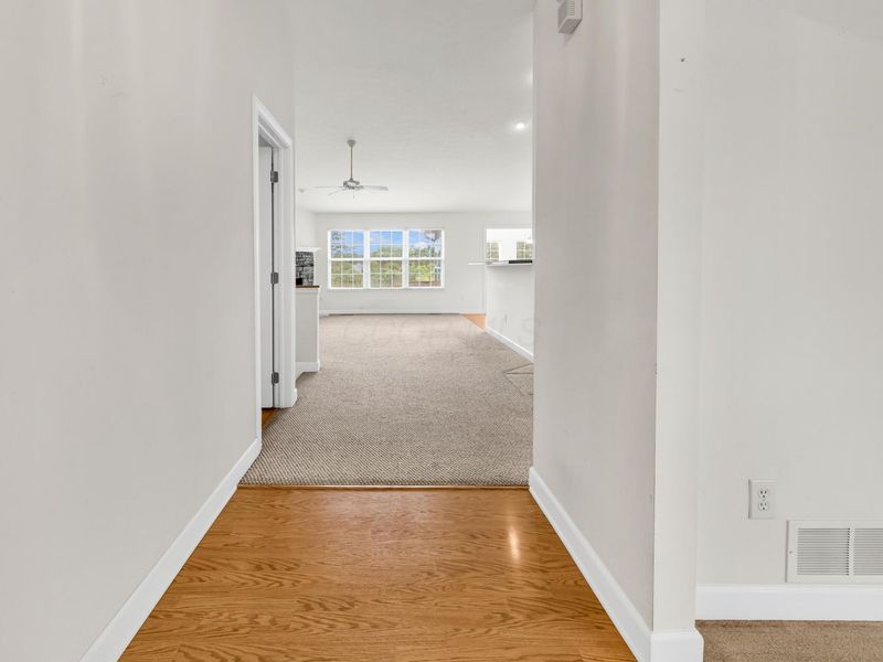 1010 Laketree Court W, Westerville, OH 43081 Photo 6
