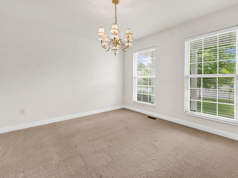 1010 Laketree Court W, Westerville, OH 43081 Photo 8