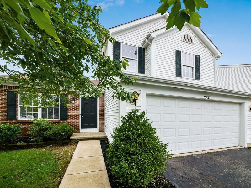 2927 Southfield Village Drive, Unit R, Grove City, OH 43123 Photo 1