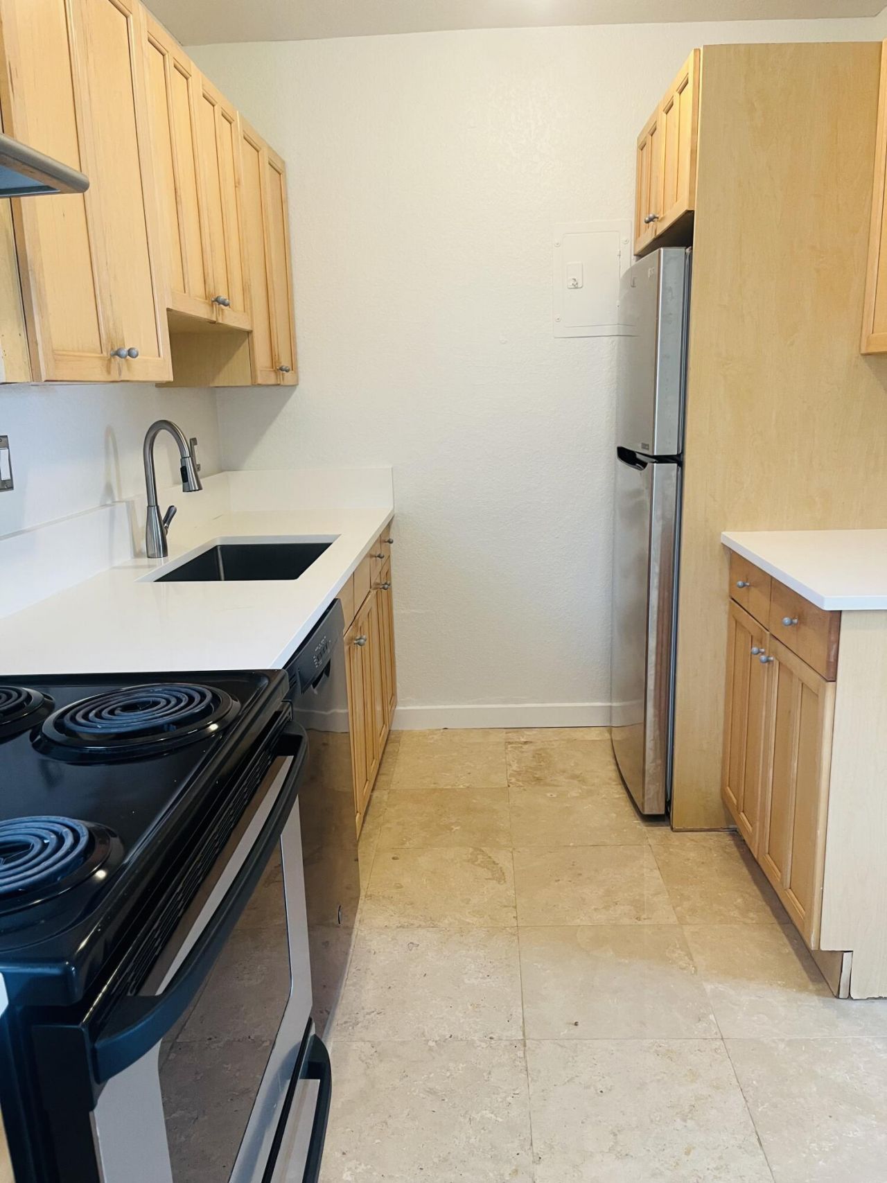 590 NW 40th Court, Unit B, Oakland Park, FL 33309 Photo